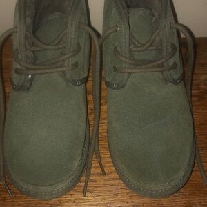 Uggs size 5